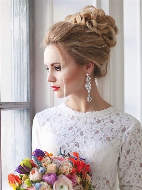 Your bridal hairstyle deserves as much attention as your sartorial and makeup choices. Wedding Hairstyles from Elstile Part I - MODwedding
