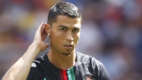 It comes with cr7 image in juve jersey tempting users to scroll down. Portugal vs Morocco Live Score: FIFA World Cup 2018 Live ...