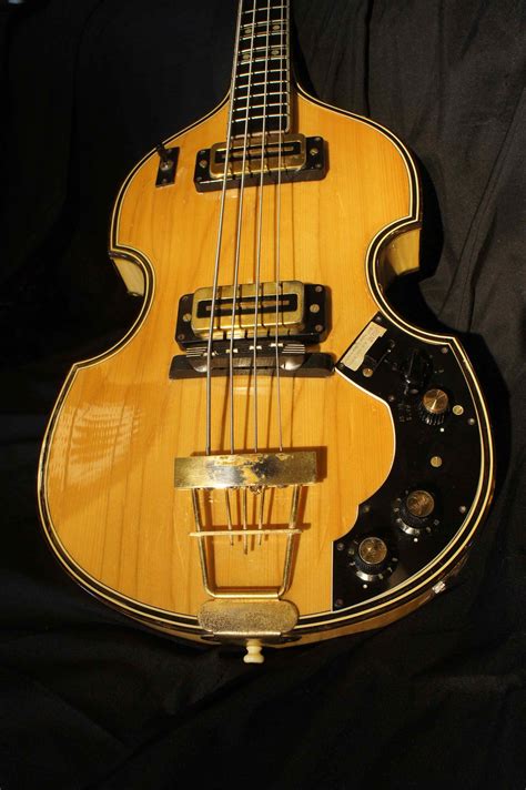 Höfner 50001b Bass Guitar With Bass Booster 1968 Tune Your Sound