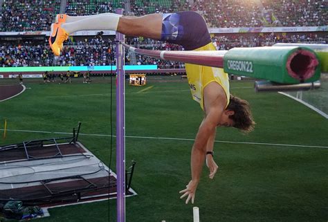 Swede Duplantis Breaks Pole Vault World Record To Win Gold Reuters
