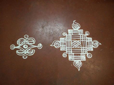 Who they are new in kolam making they can draw designs with the help of dots. Padi kolam ,simple rangoli with grounded rice | Rangoli ...