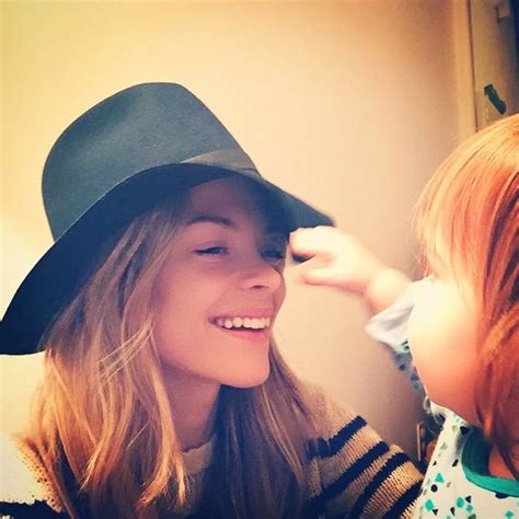 Jaime King Posted Near Nude Photos Of Her Pregnant Body On Instagram