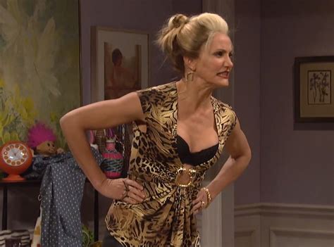 Cameron Diaz Hosts Snl Shows Bra In Annie Parody And Is A Back Home