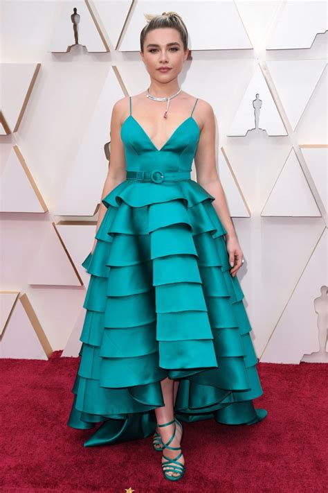 Oscars 2020 Red Carpet See All The Academy Awards Fashion Wwd In