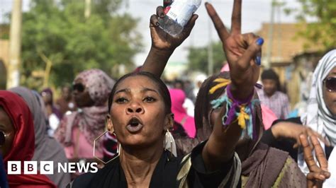 Sudan Military And Civilians Sign Deal To End Deadly Turmoil Bbc News