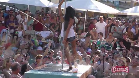 Insane Pussy Twerk Pool Party Key West Fest Sluts Uploaded By Madd Ox