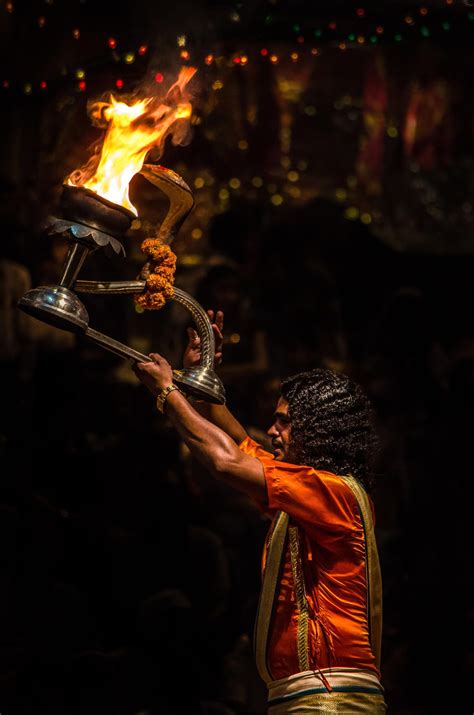 Ganga arti by Sandeep Pandey | 500px in 2021 | Arty, Varanasi, Hindu art