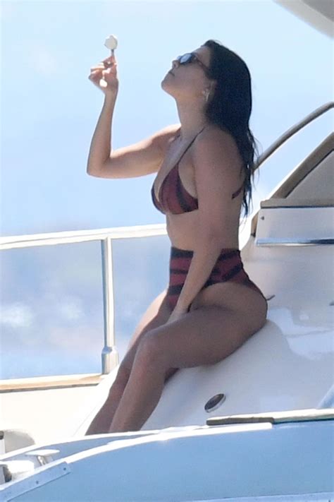 13 Photos Of Kourtney Kardashian Juicy Ass The Fappening