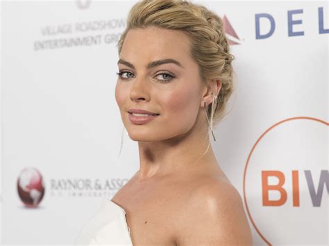 9 Things You Probably Didnt Know About Barbie Star Margot Robbie Obul
