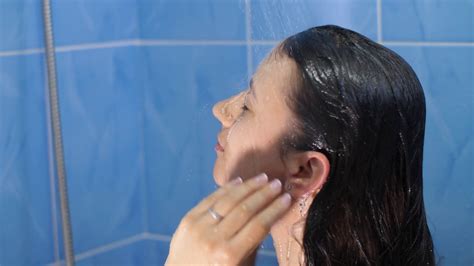 Woman Taking Shower Youtube