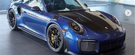 Cobalt Blue Metallic Porsche 911 Gt2 Rs Shows The Electric Retro Look