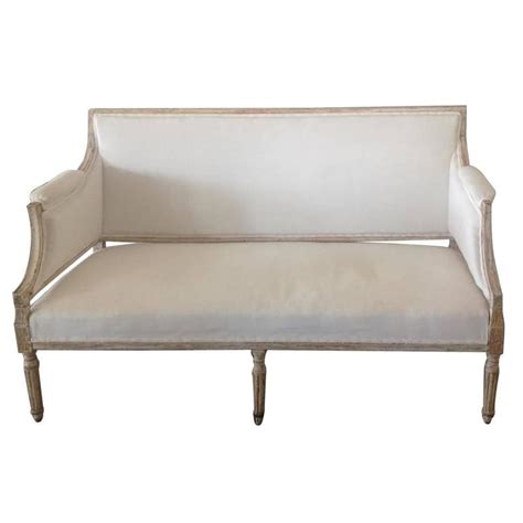 The swedish kitchen sofa is an example of practical swedish design that originates from the 1700's. 19th Century Swedish Gustavian Sofa in Original Paint at 1stdibs