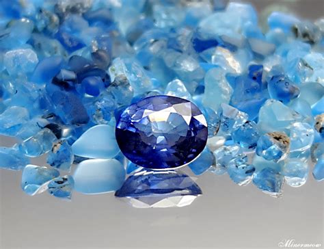 Blue sapphire Haüyne Minermeow Crystals and gemstones Natural