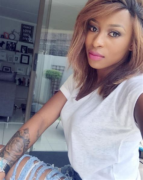 Find the perfect boity thulo stock photos and editorial news pictures from getty images. DJ Zinhle TATTOOS PHOTOS @DJZinhle - The Edge Search