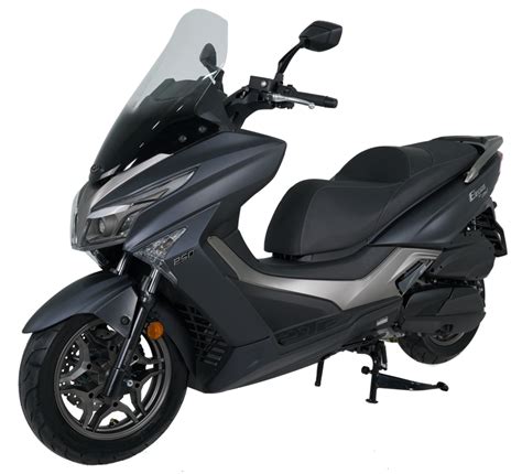 Malaysian version of kymco x town, kymco xtown in other countries is available in 125cc and 300cc. Modenas Elegan 250 ABS Launched at RM15,315