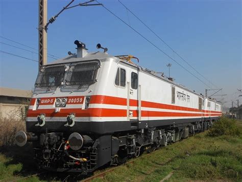 Top 5 Most Powerful Locomotives Of Indian Railways