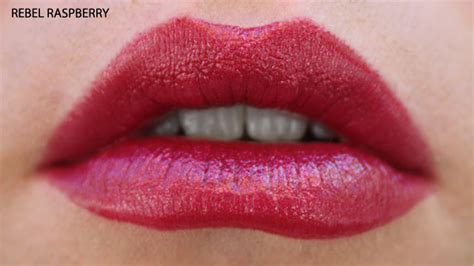 This It Factor Lips Are The Flame Of The Soul Estée Lauder Pure Color Vivid Shine Lipsticks