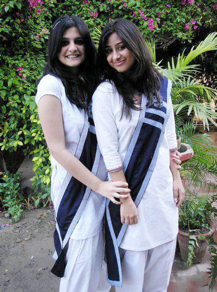 Beautiful Real Pakistani College Girls Photos All Actress Pictures Gallery Hot And Cute Sexy