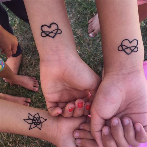 Cute Small Henna Tattoos Heart And Infinity Symbols Small Henna