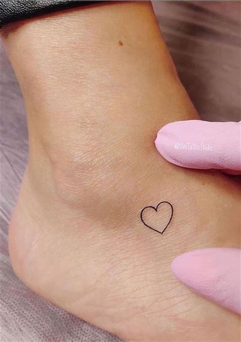 24 Simple Small Heart Tattoo Design For Woman On Valentines Day To