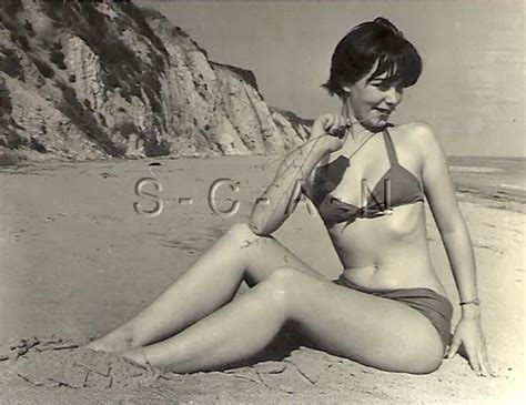 Original Vintage Amateur S S Semi Nude Rp Brunette Beach