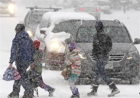 Six Dead As Snowstorms Hit Us World News India Tv