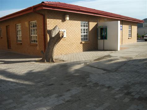 08 Lukhanyo Primary School