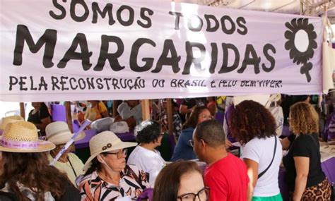 Luta Por Mais Direitos Leva 100 Mil Mulheres à Marcha Das Margaridas Contee