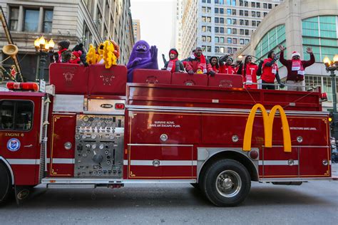 Photos From The Chicago Thanksgiving Parade