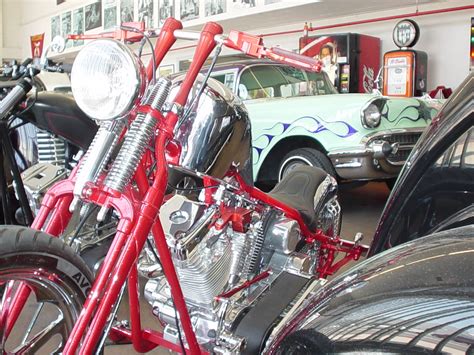 Westcoastriders est avant tout née d'une passion d'un homme pour la kustom culture, les. West Coast Choppers Garage | West Coast Choppers Garage ...