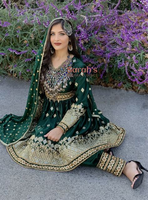 Zari Dozi Three Piece Dress In 2020 Afghan Clothes Afghan Dresses