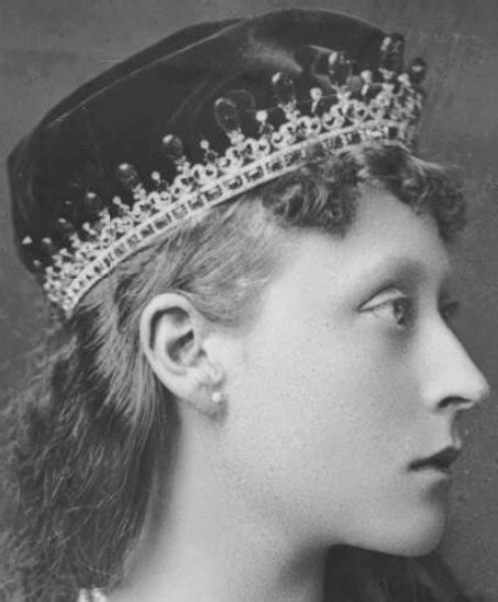 Tiara Mania Queen Victoria Of The United Kingdoms Emerald And Diamond Tiara