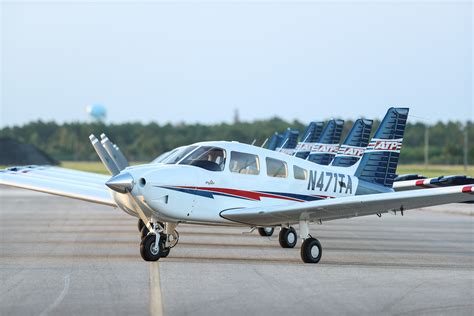 Atp Flight School Takes Delivery Of 6 New Piper Archers And Signs