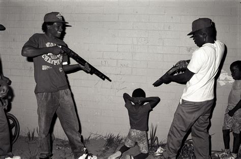 Incredible Photos Show Las Notorious Crips Gangsters Posing With Crack