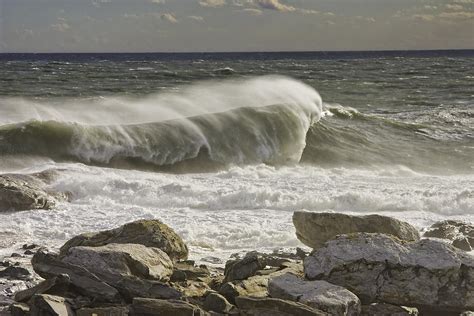 Large Waves Near Pemaquid Point On The Coast Of Maine Photograph By