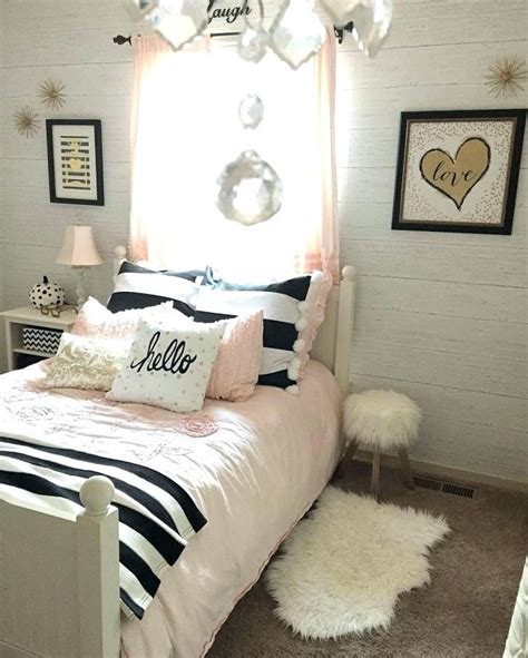 Image Result For Black And White And Rose Gold Bedroom