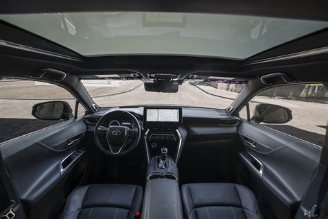 Venza's modern interior is elevated with advanced tech. 2021 Toyota Venza To Start At $38,490 in Canada - Motor ...