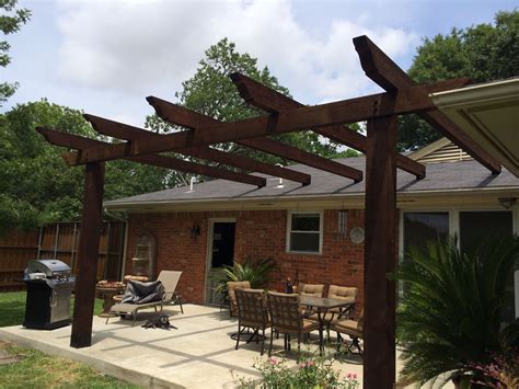 Pergola Attached To Roof Specialty Roof Brackets From Simpson Stro