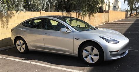 Tesla Tale A Man His Model 3 His Silver Aero Wheels And Serendipity