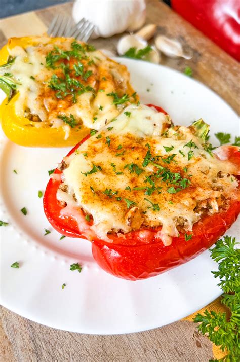 Spanish Stuffed Peppers With Garlic Bread And Cheese Easy Recipe