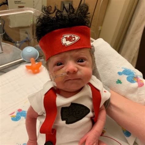 Chiefs Kingdom Kiddos Health System Shares Pics Of Nicu Babies In Red