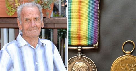 scum stole war hero s medals daily star