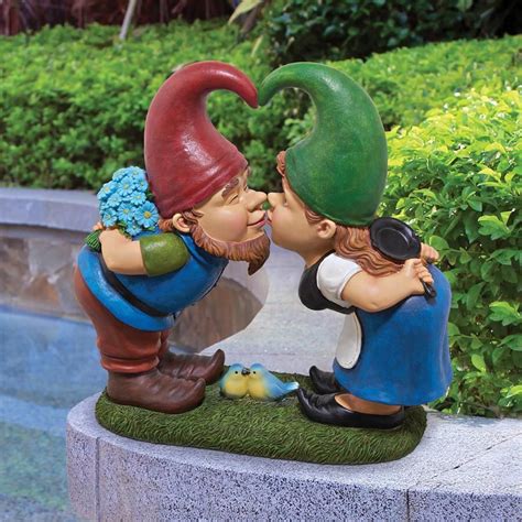Kiss And Tell Lover Gnomes Statue Gnome Statue Garden Gnomes Statue