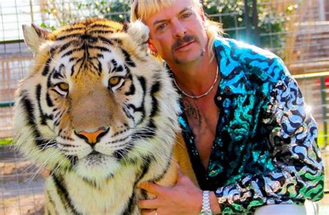 Joe Exotics Tiger King Zoo Reopens As Tiger King Park To Huge Crowds
