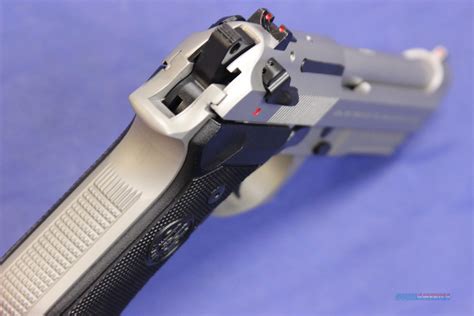 Beretta 92fs 9mm Compact Inox W Rail New For Sale