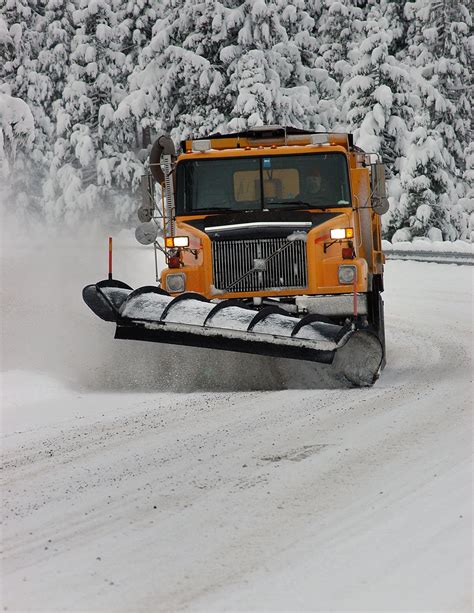 Snow Plow A Snowplow At Work In The Siskiyous Oregon Department Of