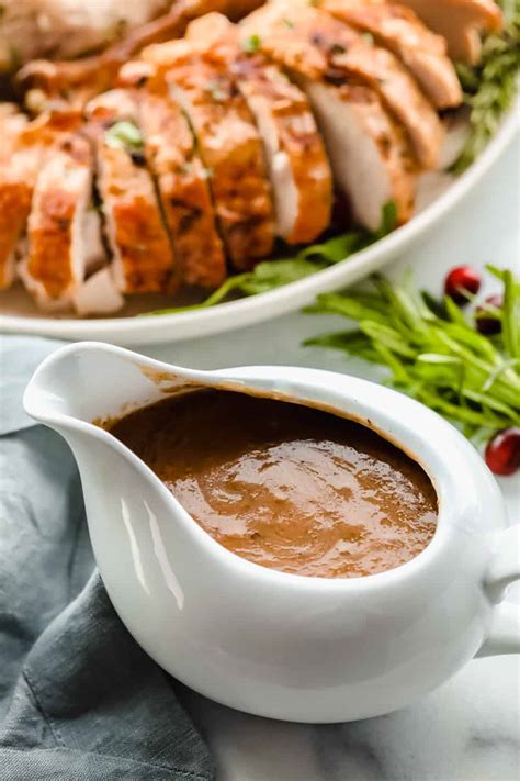 Easy Turkey Gravy Recipe | recipecritic