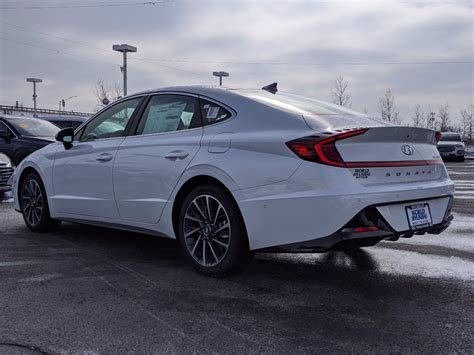 At murray hyundai white rock, we live by our mission statement to provide a superior sales experience to every customer. New 2020 Hyundai Sonata Limited FWD Sedan