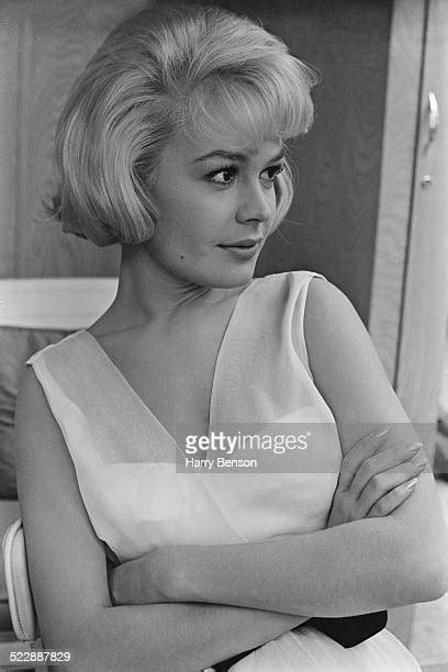 Sandra Dee Actress Photos And Premium High Res Pictures Getty Images