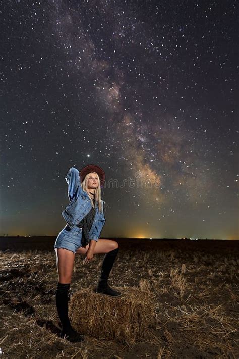 Gorgeous Cowgirl Under Milky Way Stock Image Image Of Exposure Milky 195041683